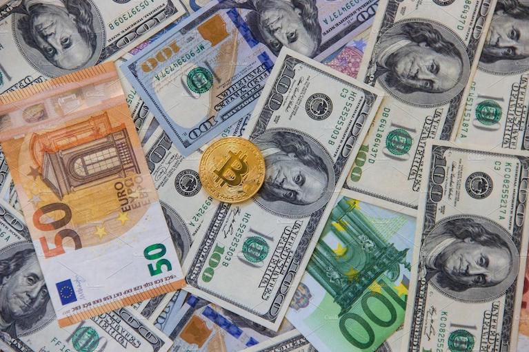 Comment Bitcoin diffère-t-il des devises traditionnelles ?