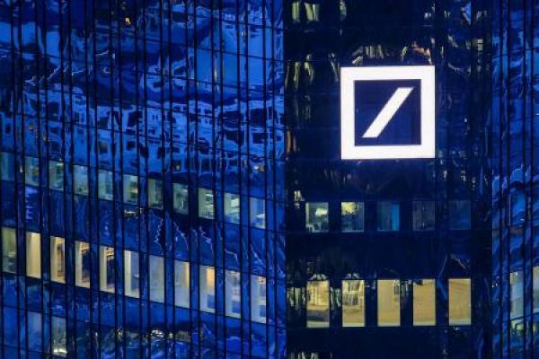 Deutsche Bank celebra el ‘visto bueno’ de la Fed y anima al sector bancario