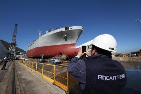 Fincantieri affonda dopo inchiesta su subappalti