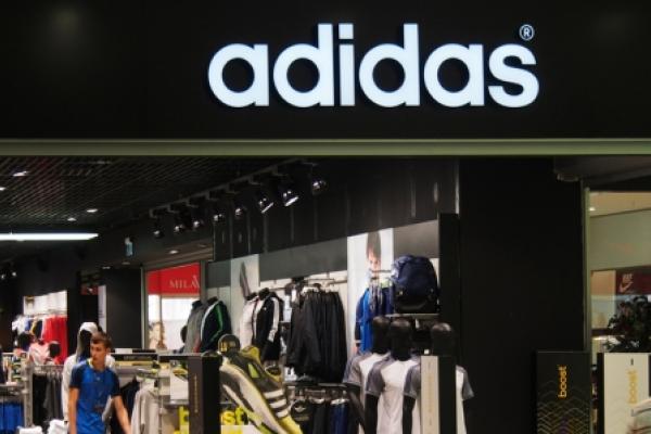 Impennata di Adidas, i mercati attendono i dati USA su occupazione non agricola