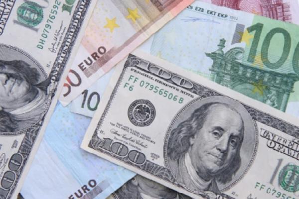 EUR/USD w dół w trakcie azjatyckiej sesji