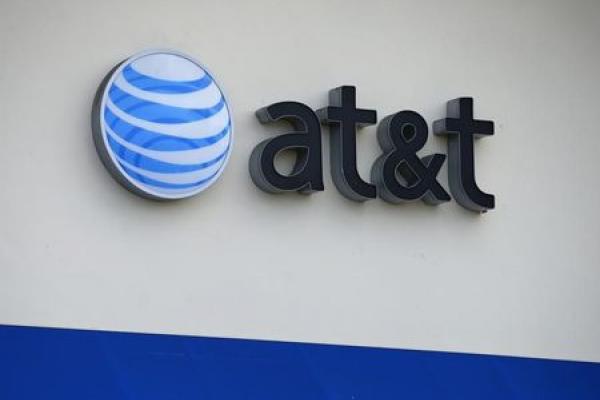 AT&T Stock Falls 3%
