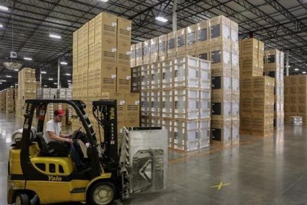 US-Einkaufsmanagerindex: Industrie schwächelt, Dienstleistungssektor solide
