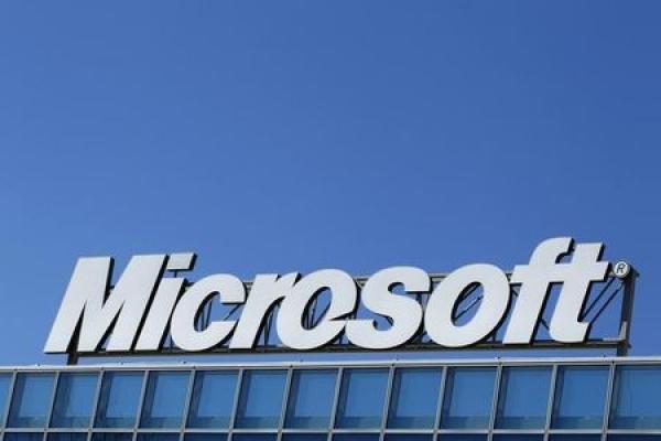Stocks - Microsoft, Boeing Rise Premarket; BlackRock Falls