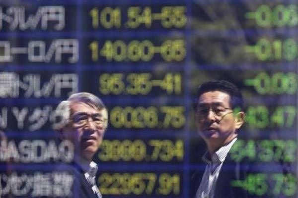 Asian Markets Rise Despite Weak China Data; U.K., EU Strike Brexit Deal