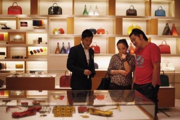 Luxusaktien steigen nach Übernahmeangebot für Tiffany