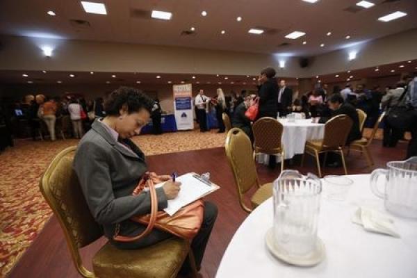 U.S. Nonfarm Payrolls Rise 164,000, Unemployment Rate Holds Steady