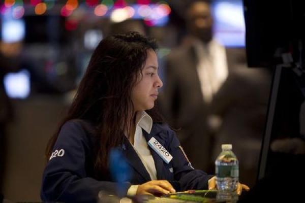 Stocks - Techs, Energy Lead Market Despite Rising Rates
