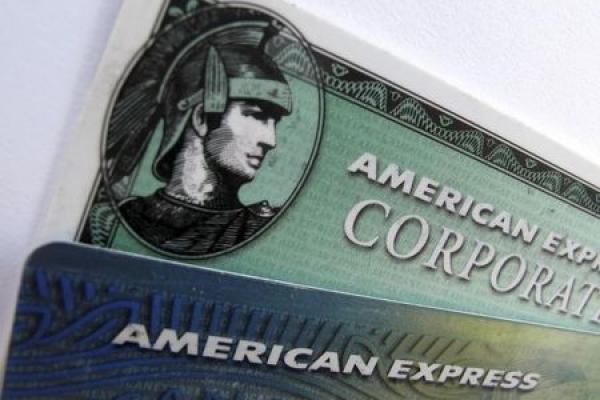 American Express Falls 4%