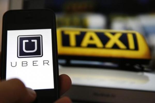 Le CEO d'Uber compare sa société à Facebook et Amazon pour rassurer ses employés