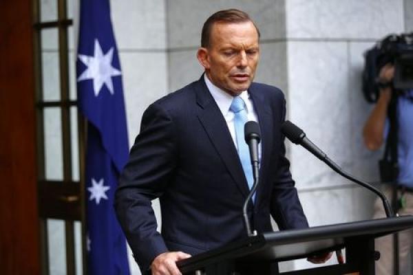 Abbott Labs Falls 3%