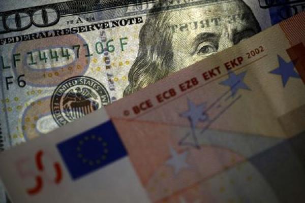EUR/USD w dół pod koniec sesji w USA