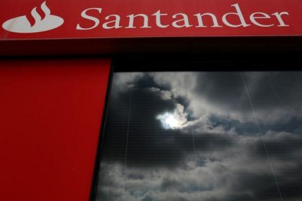 Santander verdient 3,732 miljoen in het derde kwartaal, 35% minder