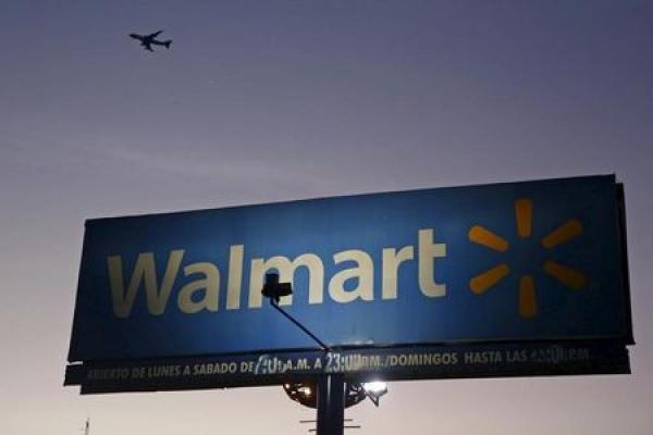 Walmart batte previsioni degli analisti