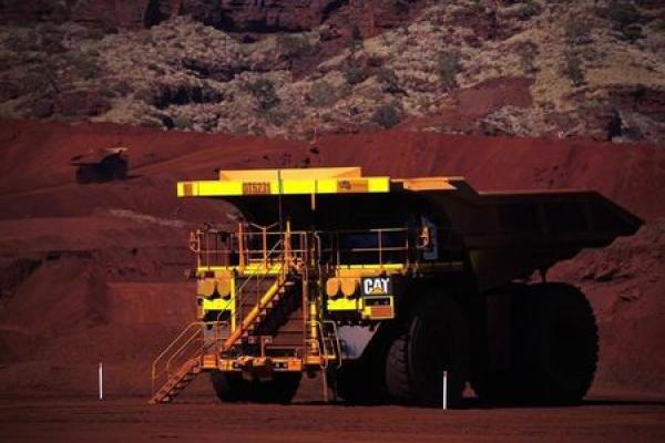 Premarket Londra: Rio Tinto intende vendere fonderia in Nuova Zelanda