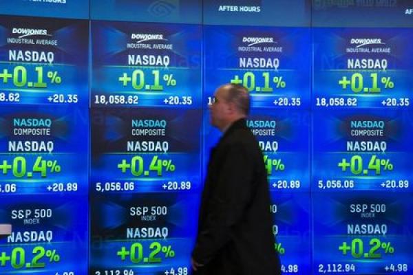 U.S. stocks mixed at close of trade; Dow Jones Industrial Average down 0.09%