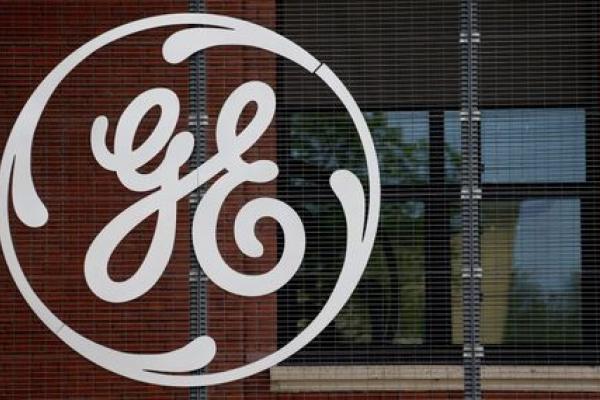 General Electric Falls 3%