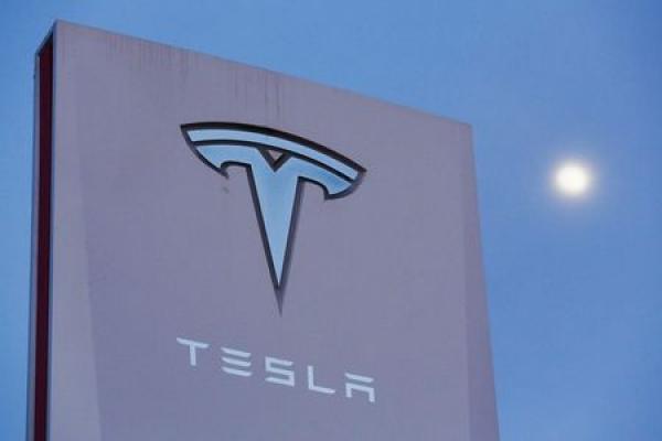 Los expertos dan alas a Tesla, que alcanza los 500 dólares en bolsa