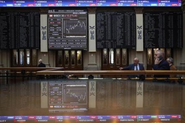Los índices de España cierran a la baja; el IBEX 35 cae un 2,45%