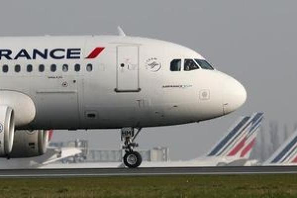 StockBeat: Air France-KLM tire les compagnies aériennes vers le bas