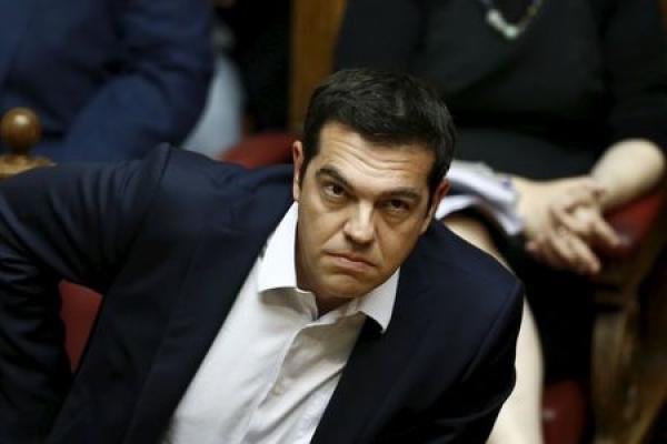 Tsipras ‘deja’ una Bolsa por las nubes y con laberintos en su economía