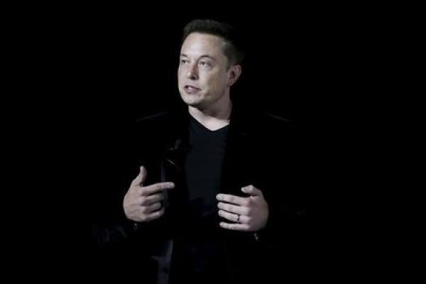 Coronavirus: Tesla-Chef Elon Musk prüft Produktion von Beatmungsgeräten
