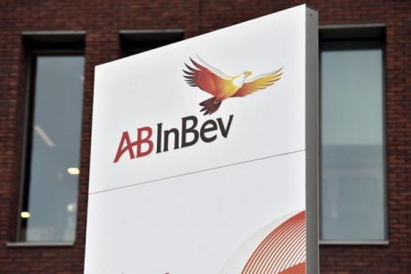 StockBeat: Ärger braut sich zusammen - AB Inbev gibt Börsengang in Asien auf