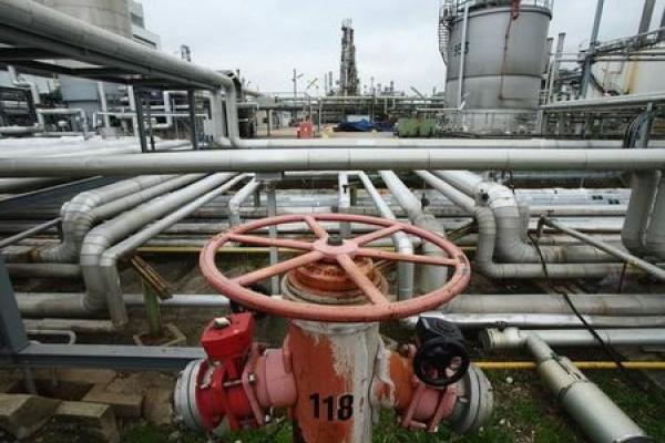 One Month Into Rally, Oil Isn’t Slowing Despite Big U.S. Crude Build