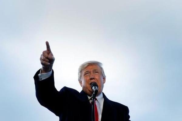 Trump ancora insoddisfatto della Fed attacca di nuovo su Twitter