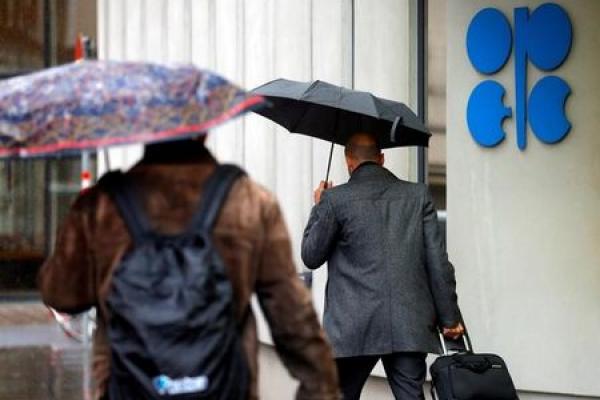 Oil Prices Rebound Amid Talk of OPEC Supply Cuts