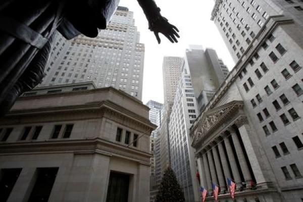 U.S. stocks lower at close of trade; Dow Jones Industrial Average down 0.13%