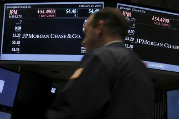 JPMorgan Stock Falls 3%