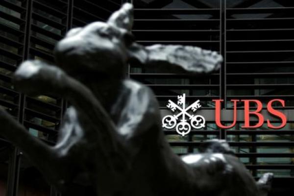 StockBeat: UBS Cuts Its Targets, Eyeing Another Year of Low Rates