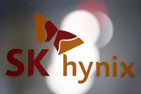 South Korean Chipmaker SK Hynix Gains Following Release of Q3 Earnings Report 