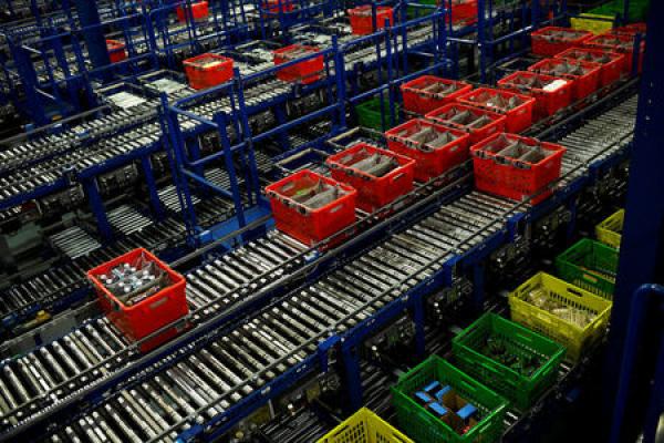 Premarket London: Ocado/M&S JV to Build First Fulfilment Centre