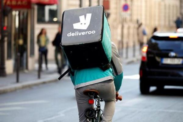 GrubHub Gains as Amazon Closes Its Delivery Service