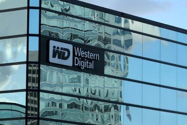 Western Digital Earnings inline, Revenue Misses In Q4