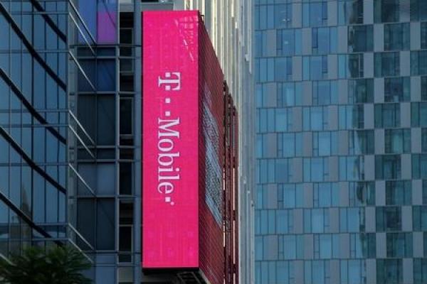 T-Mobile US übertrifft die Erwartungen im vierten Quartal - Aktie legt um 1,1% zu