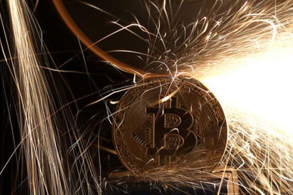 Bitcoin Absturz mit Krypto-Abverkauf, Rallye läuft aus dem Ruder