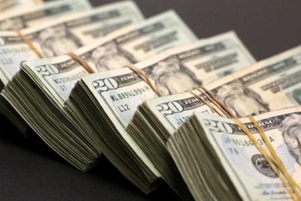 U.S. Dollar Falls as Trade Tensions, Slowing Services Data Weigh
