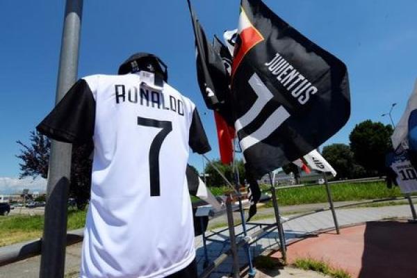 Juventus, accordo con De Ligt ma titolo scende ancora: voci su debito