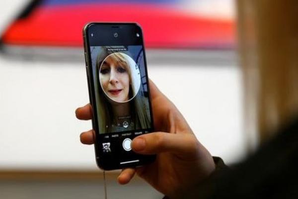 Apple richiuderà 7 negozi a Houston dopo impennata dei casi di Covid-19