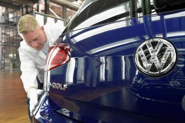 StockBeat: Volkswagen's Shutdown - a Continent in Microcosm