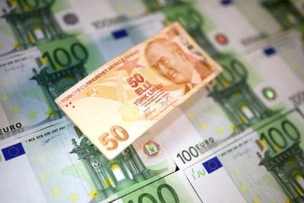 NewsBreak: Lira Falls as U.S. Threatens Sanctions on Turkey