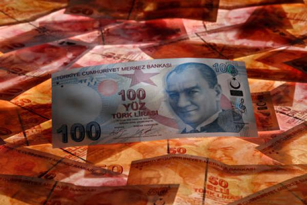 Borse e lira schizzano dopo il voto a Istanbul, per la gioia della Turchia