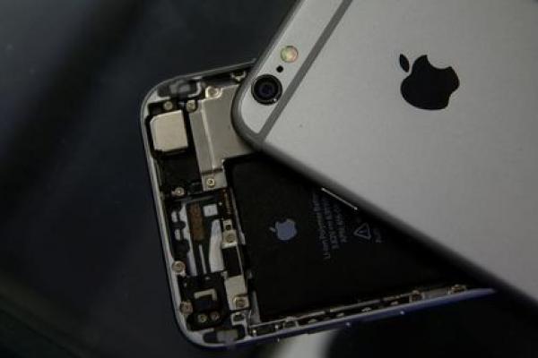 Stocks - Apple Gains Premarket; Beyond Meat, T-Mobile Drop