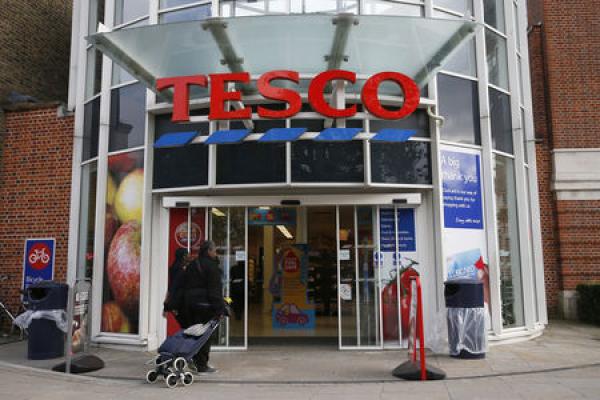 StockBeat:  Tesco Savior Dave Lewis Bows Out - With Perfect Timing