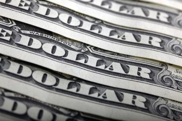 El dólar, estable; los datos del IPP dan a la Fed más margen para un recorte