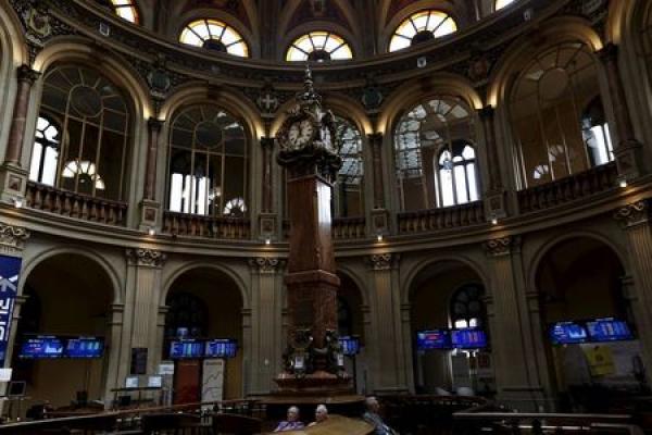 Cómo invertir en septiembre sin que la guerra comercial pase factura