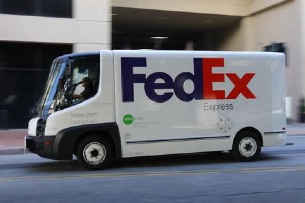 UBS erhöht Kursziel für FedEx-Aktien auf 181 Dollar